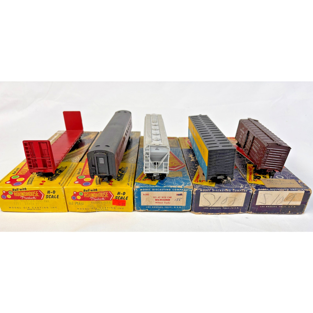 Roundhouse HO Scale Freight Car Lot Flat Car Passenger Hopper Box Mixed Vintage